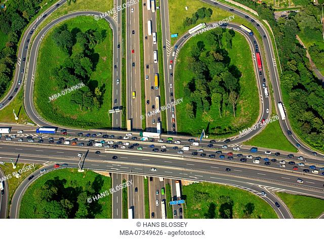Traffic jam, traffic jam on the A59 motorway and A40 motorway, interchange Duisburg at Ruhrdeich, Duisburg, Ruhr area, North Rhine-Westphalia, Germany