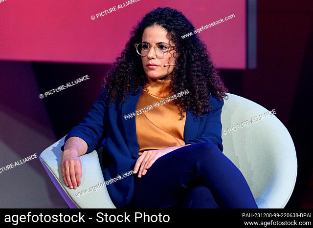 08 December 2023, North Rhine-Westphalia, Hürth: Israeli Dafna Gerster sits in the studio for RTL's annual review ""2023! People, Images