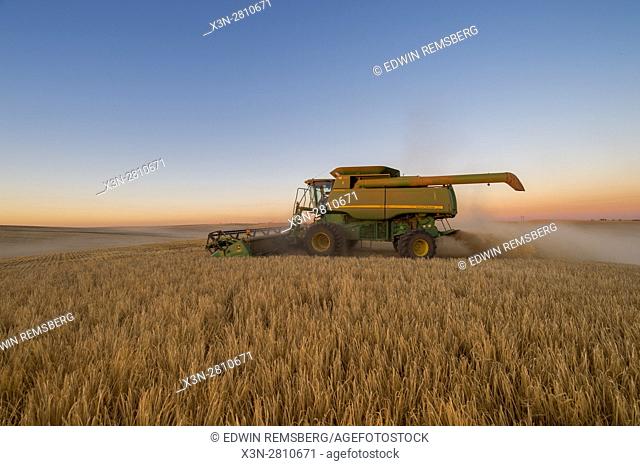 Barley harvest in Reardan, Washington