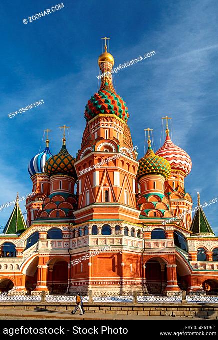 St Basils cathedral on Red Square in Moscow