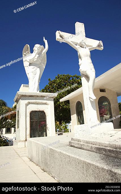 View to the tombs and graves in the cemetery at the town center, Isla Mujeres, Cancun, Quintana Roo, Mexico, Central America