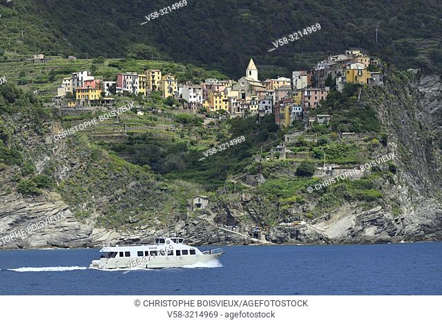 Italy, Liguria, Cinque Terre National Park, World Heritage Site, Corniglia from the sea