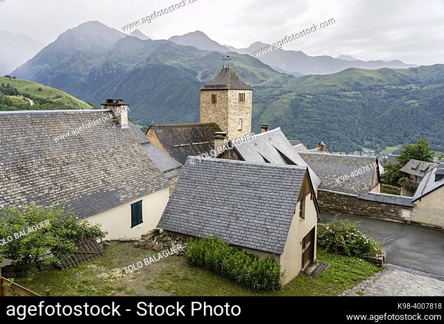 Mont village, Louron valley, Occitanie, Pyrenean mountain range, France