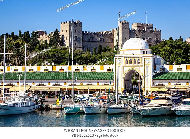 Mandraki Harbour and The Palace Of The Grand Master Of The Knights Of Rhodes, Rhodes Old Town, Rhodes, Greece