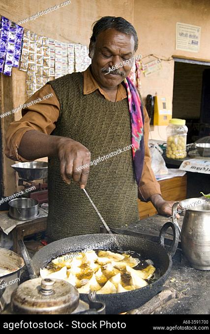 Street kitchen in India.  Photo: André Maslennikov