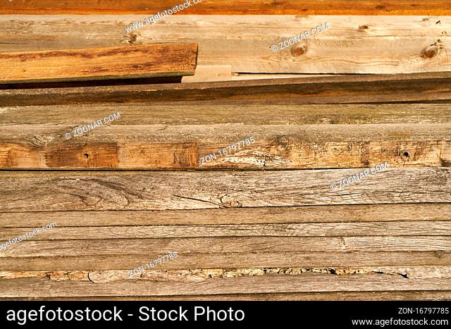 Lagerung von vielen Holz Planken für Schreinerei Werkstatt