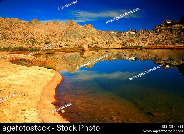 USA, Wyoming, Titcomb Basin Peaks reflected in lake in Ticomb Lakes Basin in Bridger Wilderness of Bridger-Teton National Forest in Wind Rivers Range