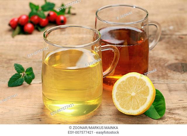 Tee aus Rooibos und Zitrone