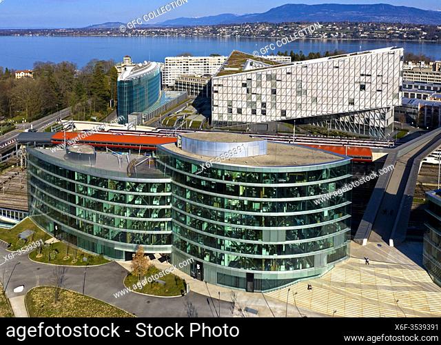 New buildings in the Secheron district in front of Lake Geneva, in front Maison de la paix, headquarters of the Graduate Institute of International and...