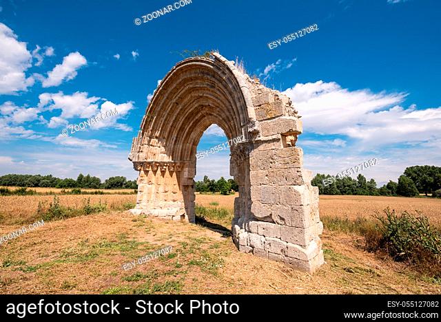 Ruined medieval arch of San Miguel de Mazarreros, in Olmillos de Sasamon. Burgos, Spain