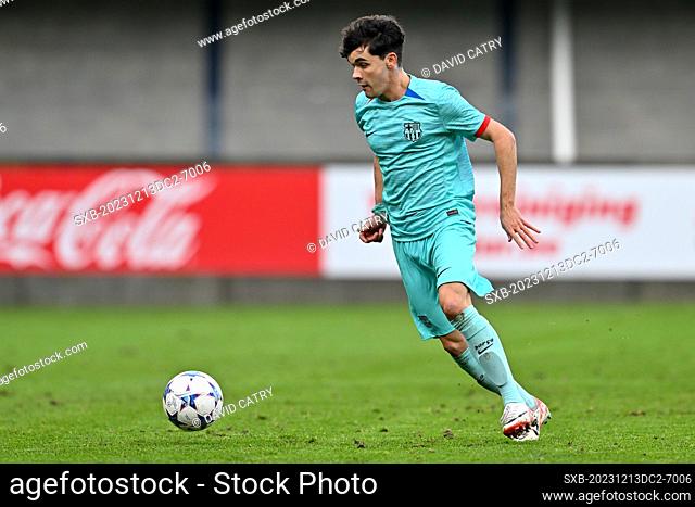 Joan Anaya (2) of Barcelona pictured during the Uefa Youth League matchday 6 game in group H in the 2023-2024 season between the youth teams Under-19 of Royal...