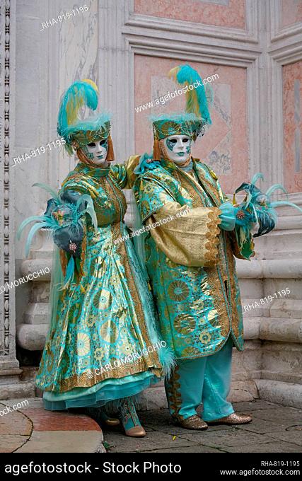 Masks at the Venice Carnival, Venice, Veneto, Italy, Europe