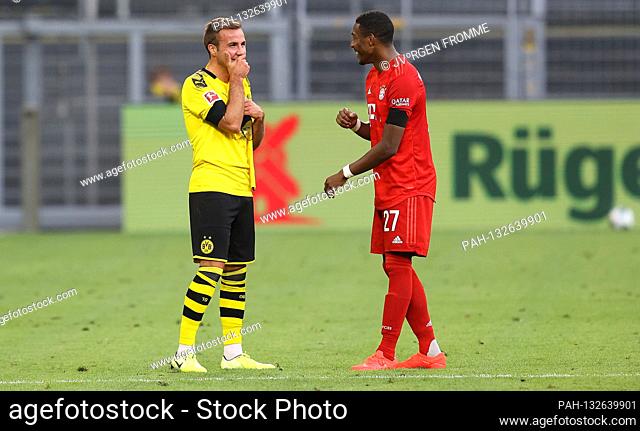 Joke, humor, MArio Gv? Tze with David Alaba after Spielschluvu Sport: Football: 1.Bundesliga: season 19/20: 05/26/2020 28th matchday: Borussia Dortmund - FC...