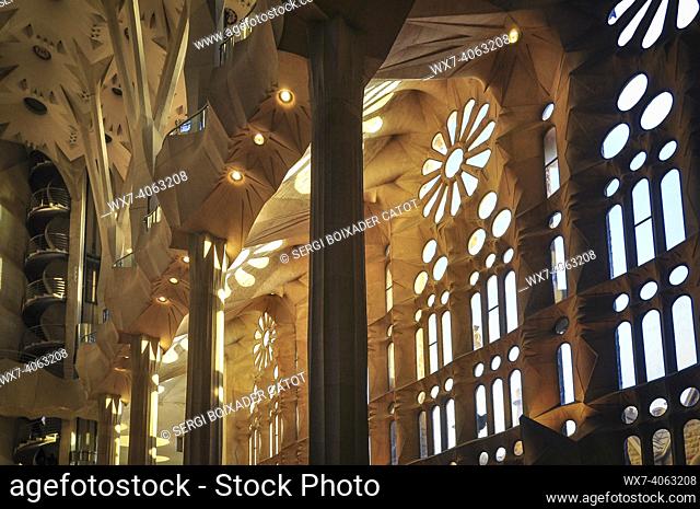 ENG:: Naves inside the Sagrada Familia basilica shortly after construction work was completed in 2010 (Barcelona, Catalonia, Spain)