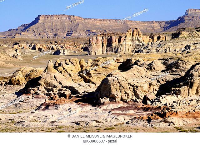 Sandstone formations and rock towers smoothed by erosion, White Rocks, Grand Staircase-Escalante National Monument, Utah, USA