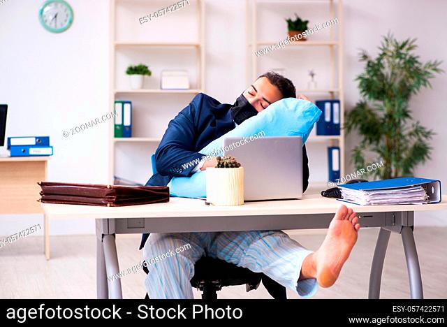 Male employee during pandemic at workplace
