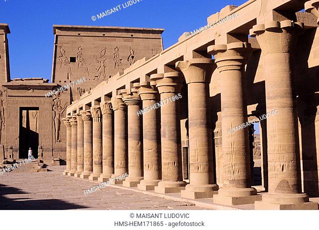 Egypt, Upper Egypt, Aswan, Agilka Island, Philae Temple, colonnade and Isis Temple