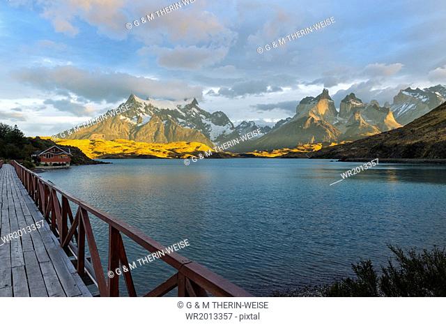 Sunrise over Cuernos del Paine and Lago Pehoe, Torres del Paine National Park, Chilean Patagonia, Chile, South America