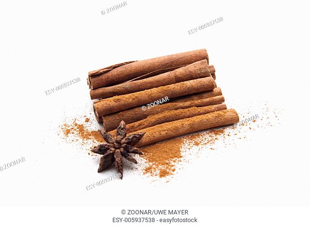 Cinnamon sticks with aniseed star