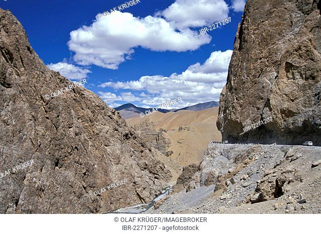 Manali Leh Highway, at Pang, Ladakh, Jammu and Kashmir, Indian Himalayas, North India, India, Asia