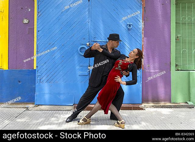 Tango dancers, Tango Argentina, La Boca district, Buenos Aires, Argentina, South America