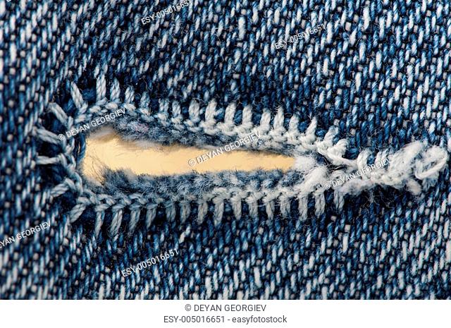 Buttonhole of jeans cloth