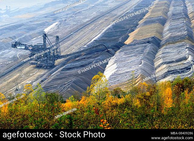 Dredging excavator in open pit Hambach, Rhenishbrown coal field, North Rhine-Westphalia, Germany