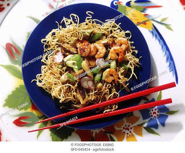 Asian noodles with honey and vegetables (1)