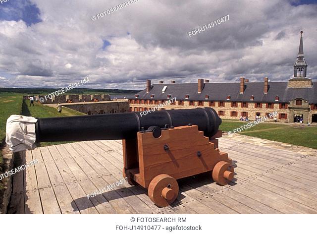 fort, cannon, Cape Breton, Nova Scotia, NS, Canada, Atlantic Ocean, Cannon displayed at King's Bastion at the Fortress of Louisbourg National Historic Site on...