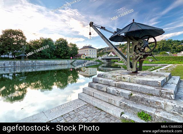 Alter Kanalhafen, canal trough, lock, harbor basin, crane, Kelheim, Bavaria, Germany, Europe