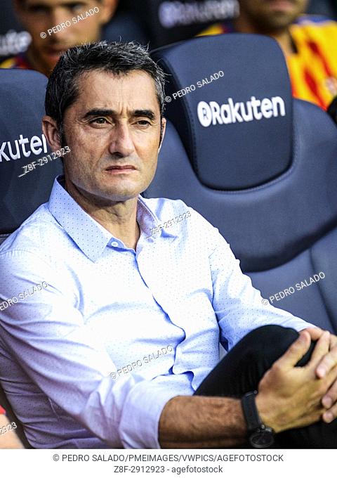 Ernesto Valverde on the bench. 52nd Joan Gamper Trophy between FC Barcelona and Chapecoense from Brazil. Barça won 5-0 with goals scored by Deulofeu