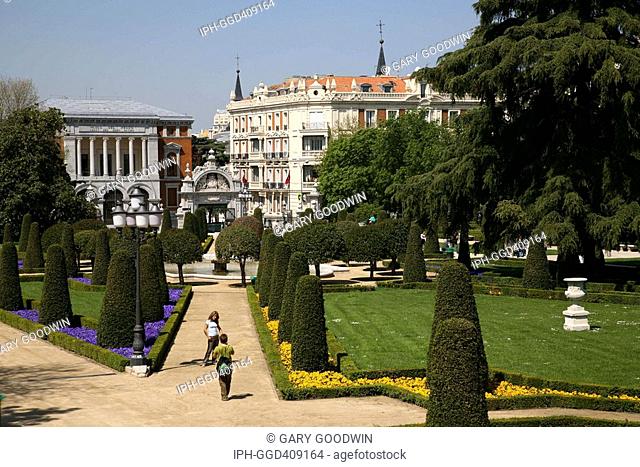 Madrid - Parque del Retiro, View of the French formal garden in Retiro Park looking towards the Cason del Buen Retiro