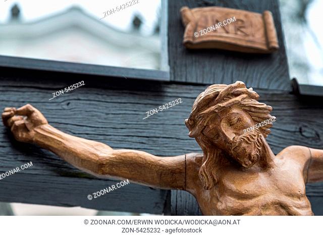 Jesus Christus am Kreuz. Symbolfoto für Karfreitag, Ostern und Auferstehung. Linz, Oberösterreich, Pöstlingberg