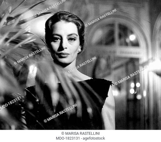 French actress Capucine (Germaine Lefebvre) posing. Capucine is in Rome to shoot a film. Rome, 1962