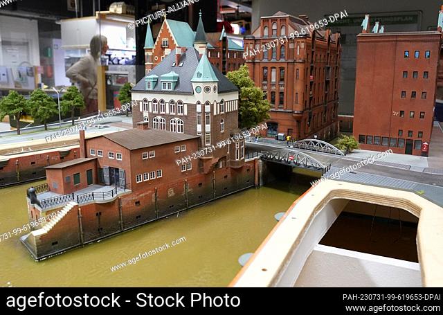 PRODUCTION - 18 July 2023, Hamburg: View of the new Speicherstadt in the Miniatur Wunderland workshop. Tanja Schlabitz, a trained carpenter and draftswoman