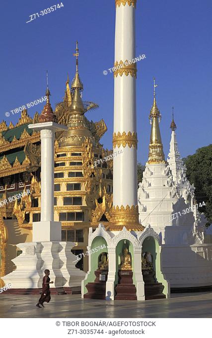 Myanmar, Yangon, Shwedagon Pagoda, people,