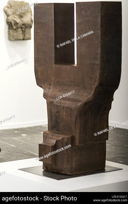 UNTITLED SCULPTURE IN CORTEN STEEL BY EDUARDO CHILLIDA (1924-2002) IS THE MOST EXPENSIVE WORK OF ARCO, IN GALLERY CARRERAS MUGICA, BILBAO ITS VALUE IS 3