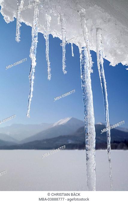 Icicles at the Sylvenstein Dam in front of Karwendel mountains, Fall village near Lenggries, Upper Bavaria, Bavaria, Germany
