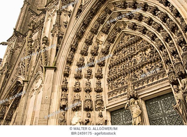 Michaelsportal church porch, facade of the northern transept, Cologne Cathedral, Cologne, North Rhine-Westphalia, Germany, Europe, PublicGround