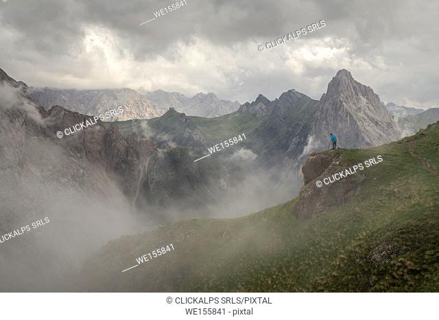 Sentiero Viel dal Pan, Canazei, Trento, Trentino - Alto Adige, Italy, Europe