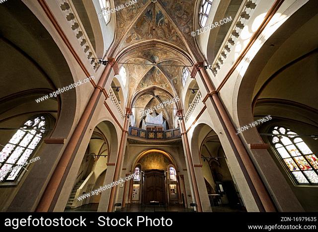 St. Maria in Lyskirchen, grosse romanische Kirche in der Altstadt, Koeln, Rheinland, Nordrhein-Westfalen, Deutschland, Europa