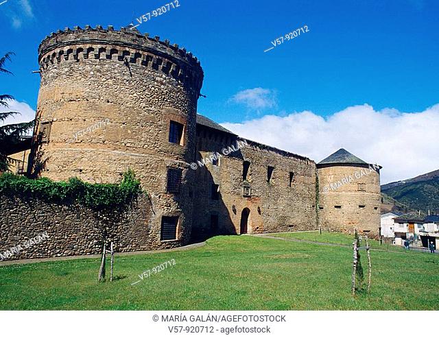 Castle. Villafranca del Bierzo, León province, Castilla Leon, Spain