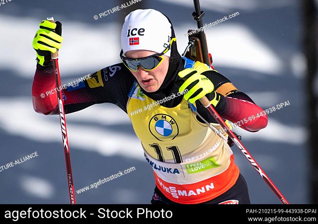 13 February 2021, Slovenia, Pokljuka: Biathlon: World Cup/World Championships, sprint 7.5 km, women. Marte Olsbu Röiseland from Norway in action