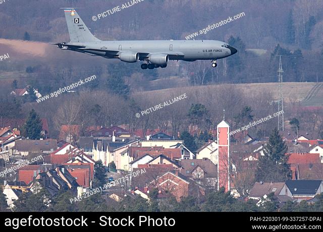 01 March 2022, Rhineland-Palatinate, Landstuhl: A U.S. military aircraft, a KC-135 aerial refueling plane, lands at the U.S. airbase in Ramstein