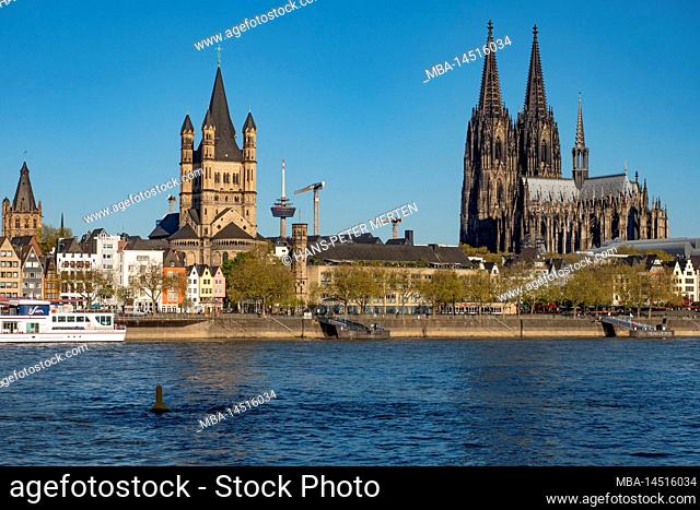 Cathedral and Groß-St. Martin, Cologne, Rhine, North Rhine-Westphalia, Germany