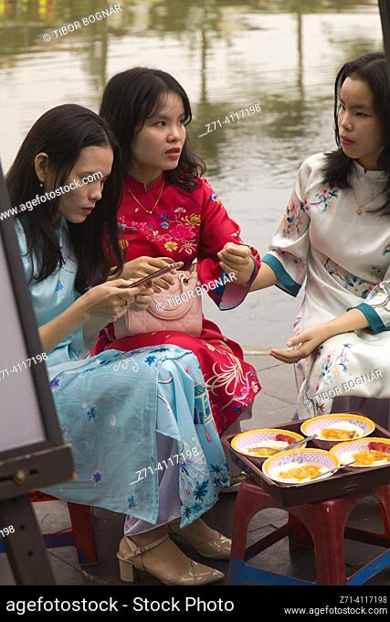 Vietnam, Hoi An, young women, people,