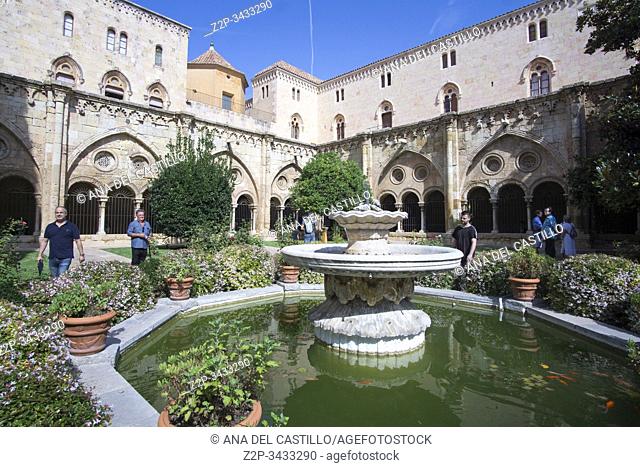 Tarragona, Catalonia, Spain: View of the cloister of the Cathedral of Santa Tecla