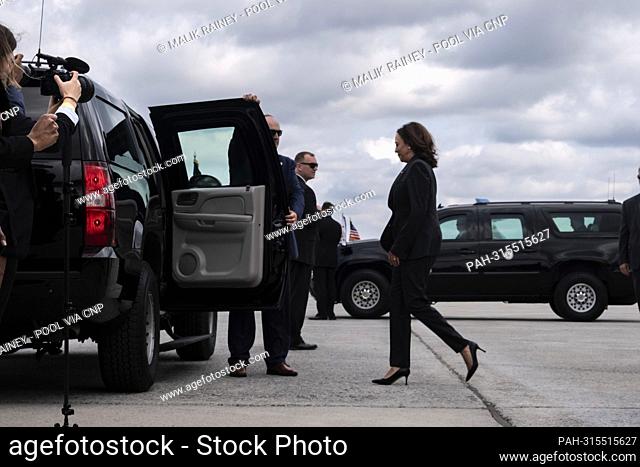 United States Vice President Kamala Harris walks to her limo at Buffalo Niagara International Airport in Buffalo, New York on September 14, 2022