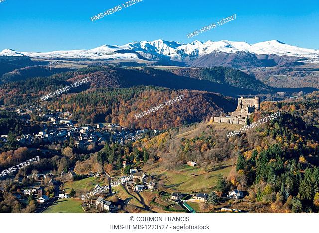 France, Puy de Dome, Parc Naturel Regional des Volcans d'Auvergne (Auvergne Volcanoes Natural Regional Park), Murol, Puy de Sancy in the Massif des Monts Dore...