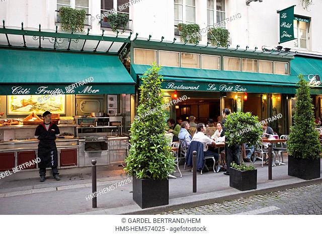 France, Paris, St Germain des Pres, the restaurant Le Petit Zinc